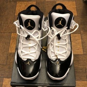 Jordan 6 Rings Retro XI Low Nike Dunks Yeezy New Balance 550 Air Force 1 Max 90